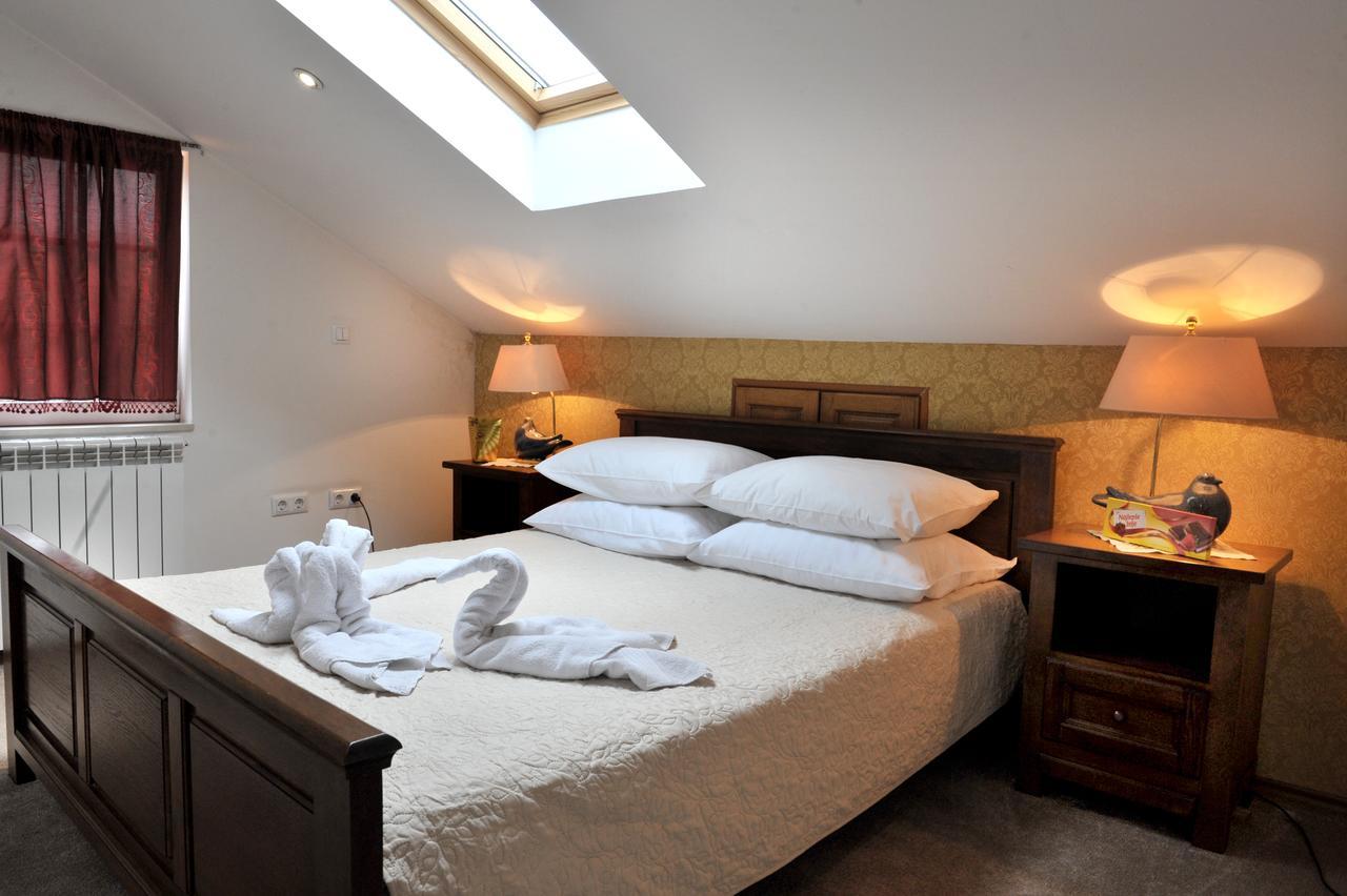 Latinski Most Hotel 3*