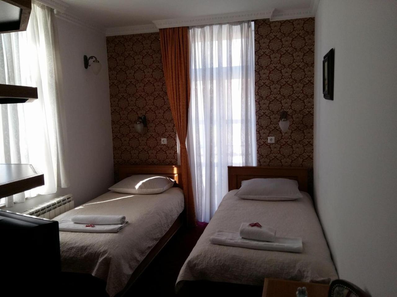 Latinski Most Hotel 3*